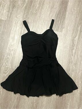 Black swim dress shekini